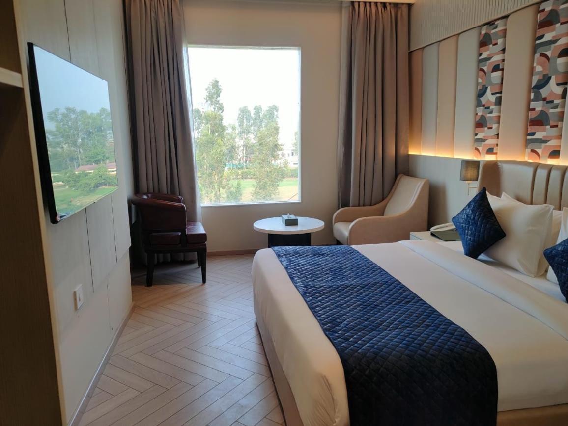 Hotel Chinmay & 3*