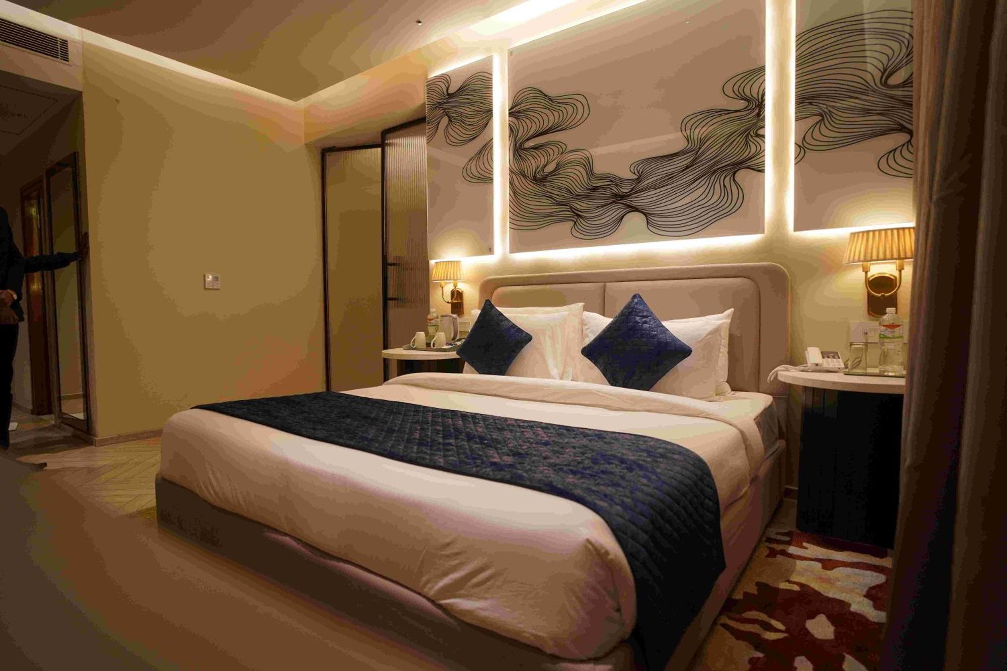 Chinmay & Hotel